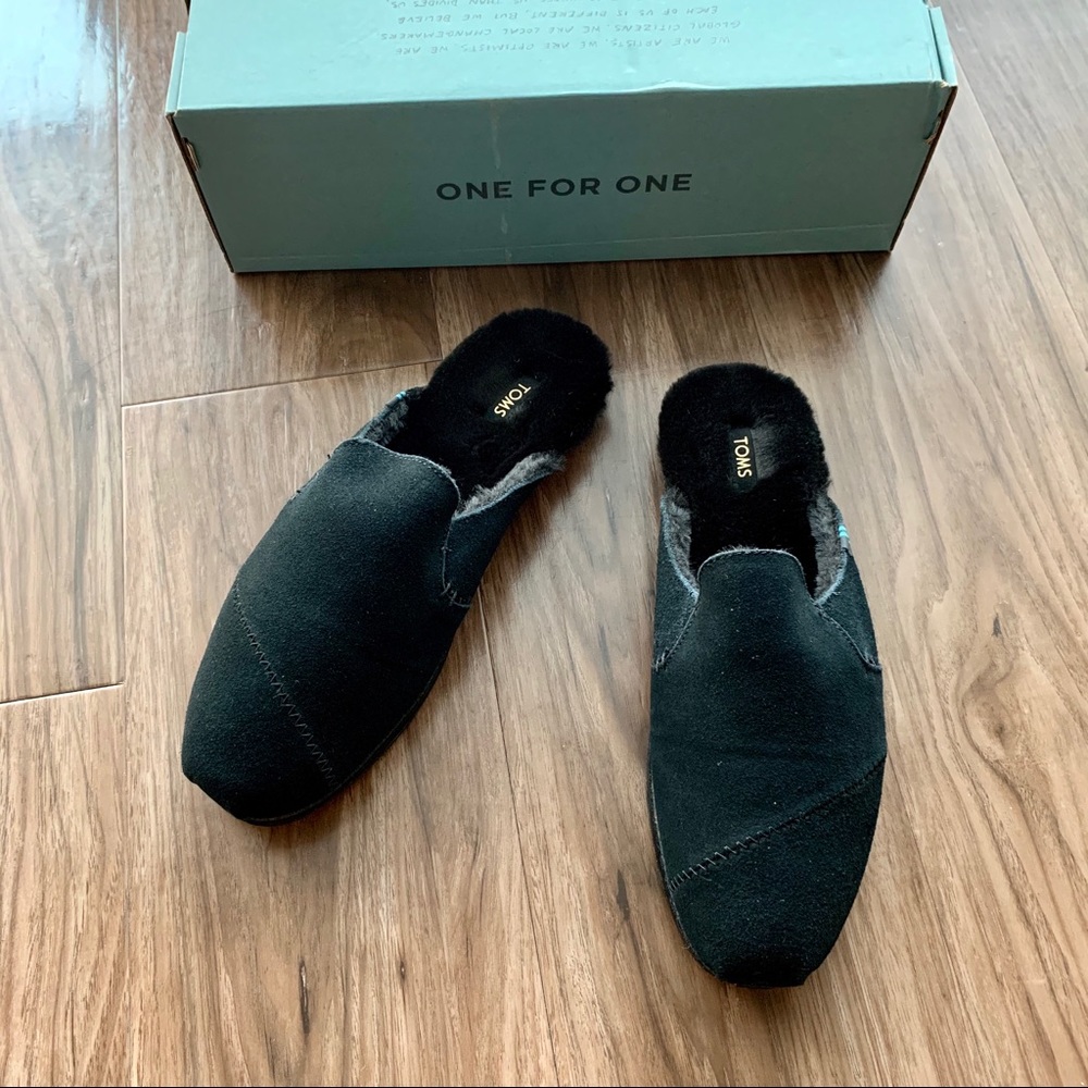 Toms Nova Black Soft Fur Slip On Mule